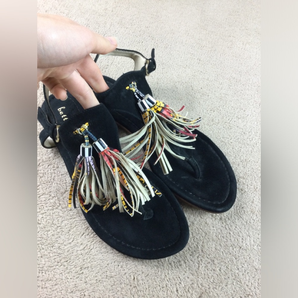 Bettye Muller Black Strappy Sandals Womens Size 8 Leather Fringe